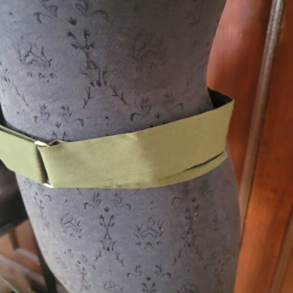 Vintage Ione Womens Braided Green Belt With Metal Buckle & Hook Loop Closure - Picture 3 of 6